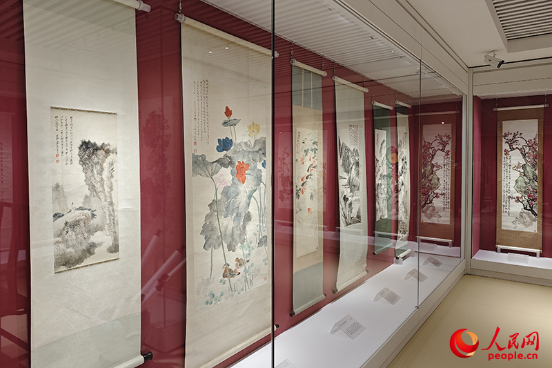 该馆收藏的书画。人民网记者 孙一凡摄
