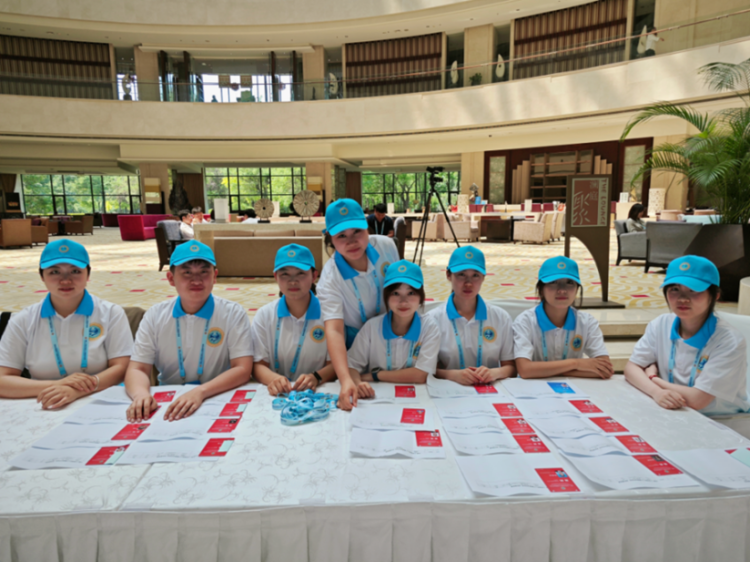 艾弗森贝博ballbet官网青年志愿者为上合作组织人工智能合作论坛提供高效服务_fororder_wps_doc_6